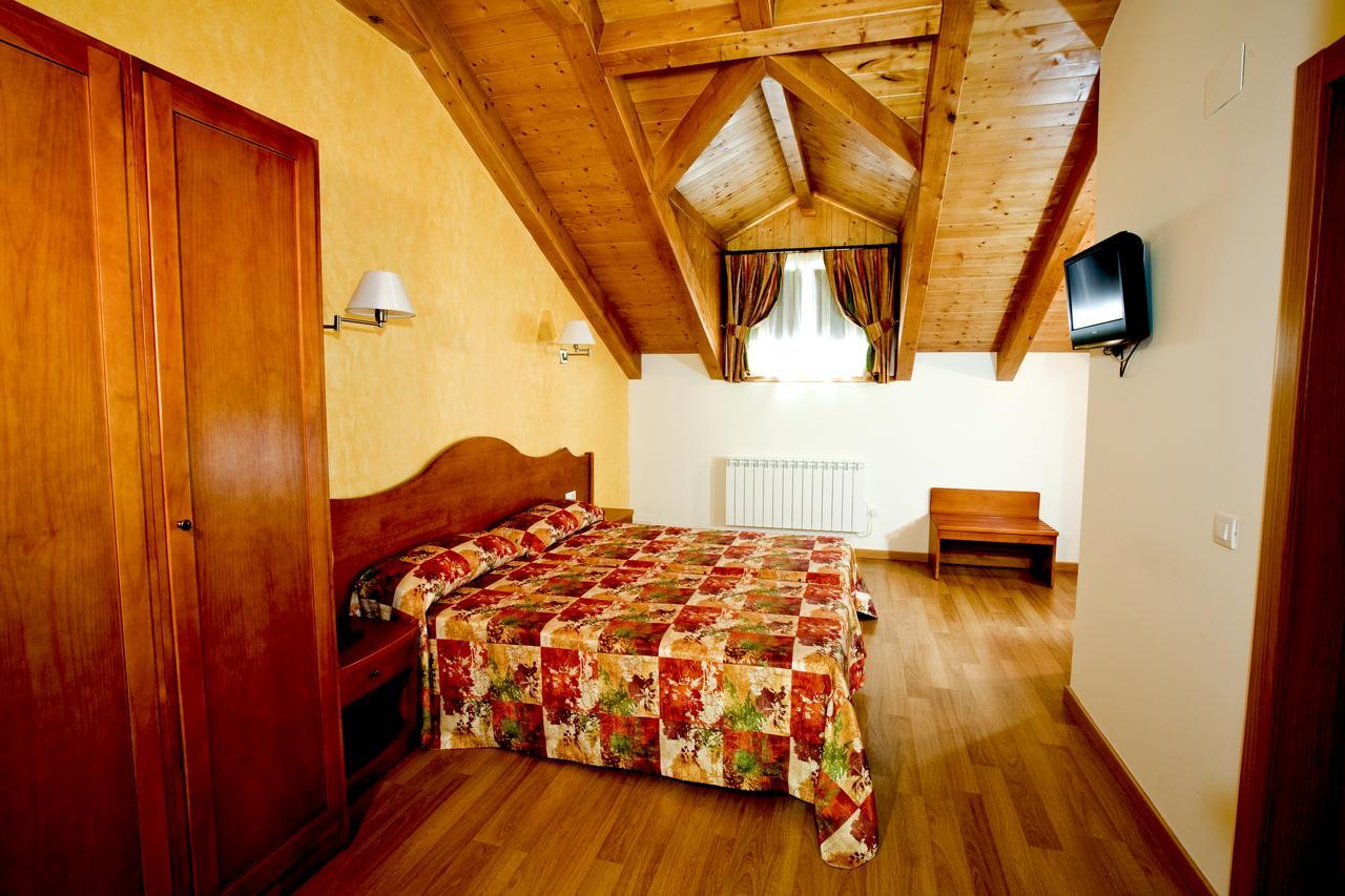 Hotel Montseny Espuy ภายนอก รูปภาพ