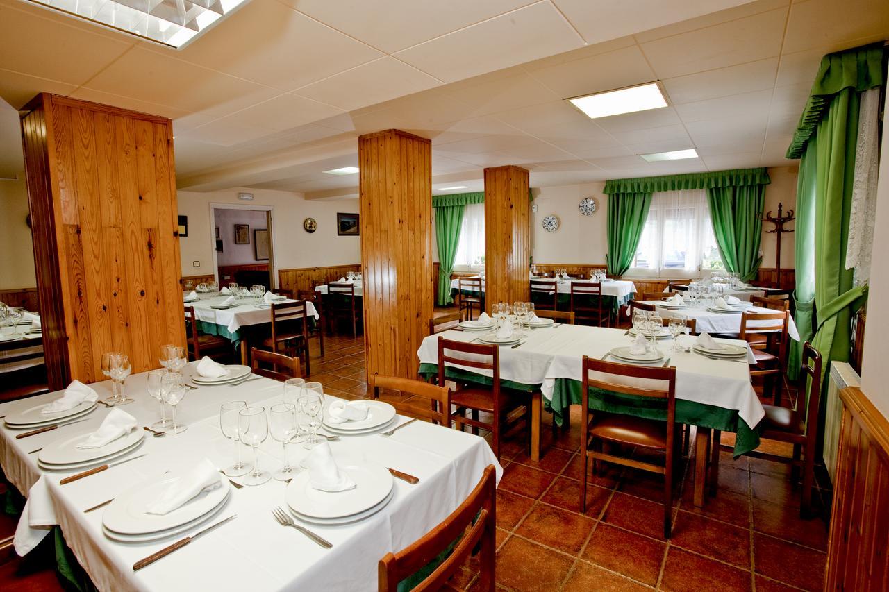 Hotel Montseny Espuy ภายนอก รูปภาพ