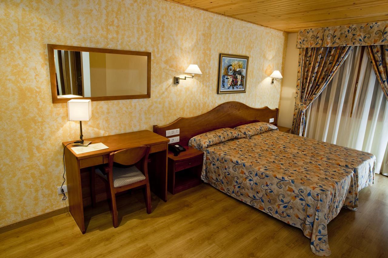 Hotel Montseny Espuy ภายนอก รูปภาพ