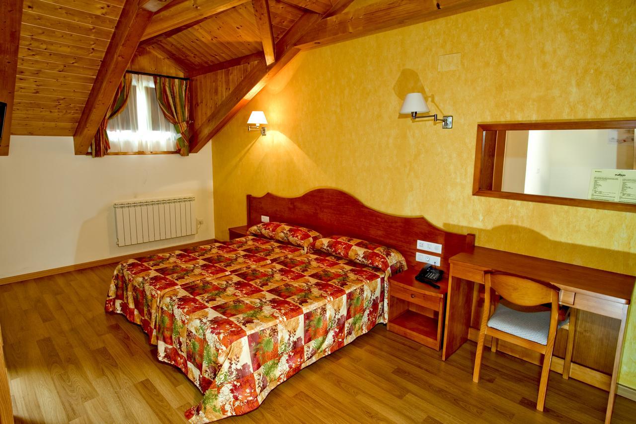 Hotel Montseny Espuy ภายนอก รูปภาพ
