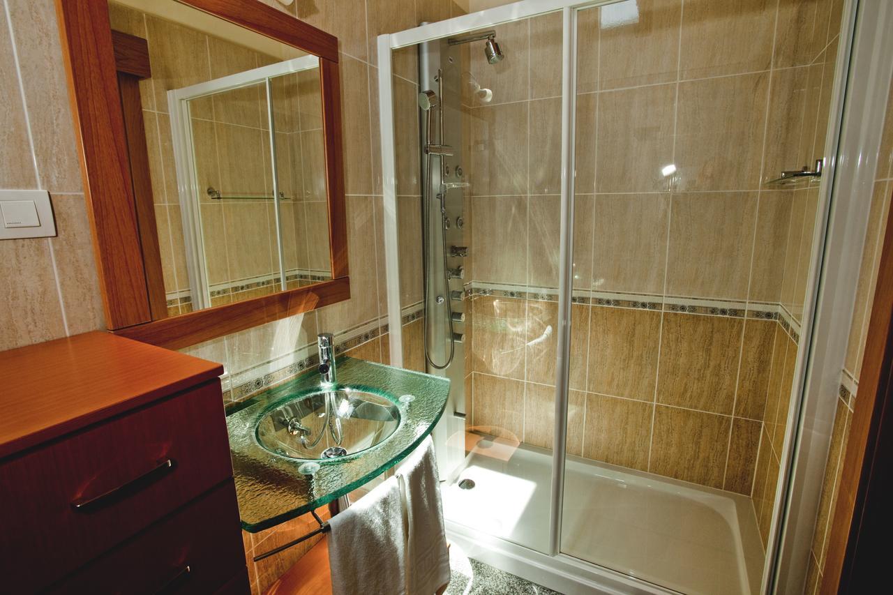 Hotel Montseny Espuy ภายนอก รูปภาพ